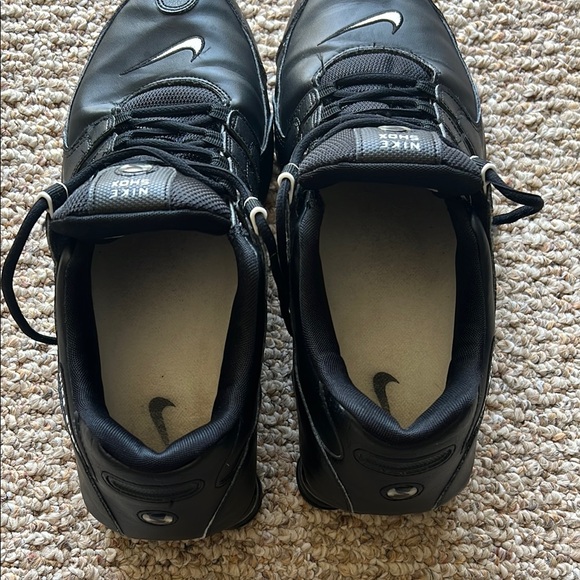 Nike Shox Men's Black Sneakers - Picture 7 of 8